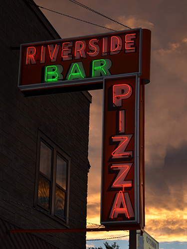 Riverside Pizzeria Award Winning Pizza